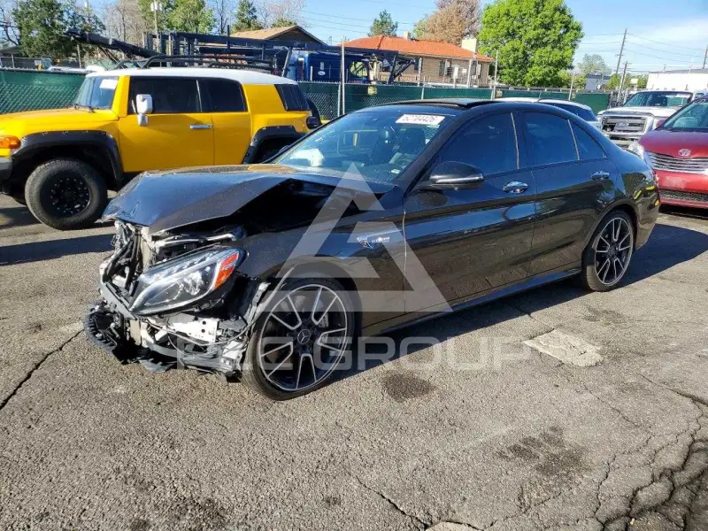 2017 Mercedes Benz C-Class photo