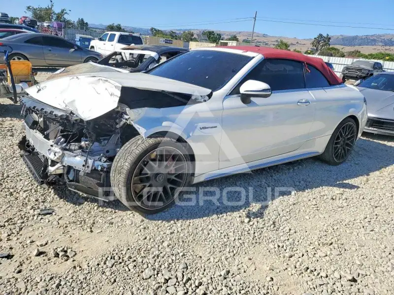 2017 Mercedes Benz C-Class фото