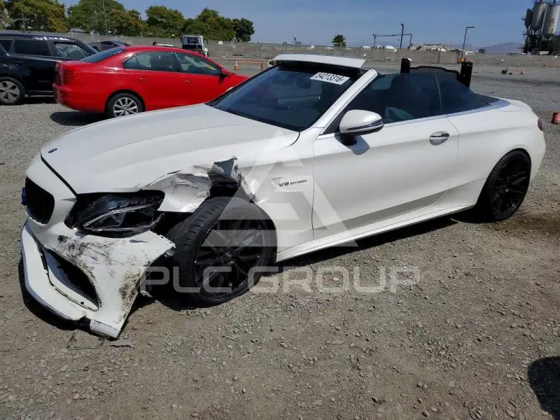 2017 Mercedes Benz C-Class фото