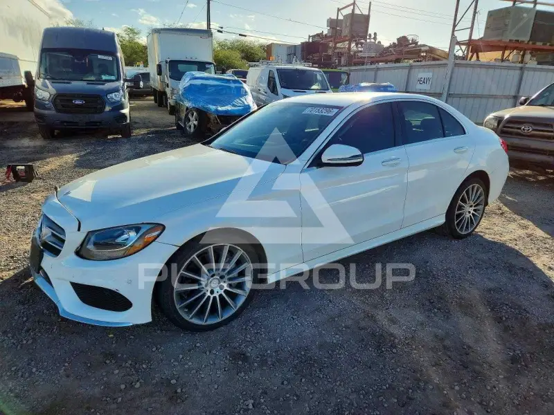 2017 Mercedes Benz C-Class фото