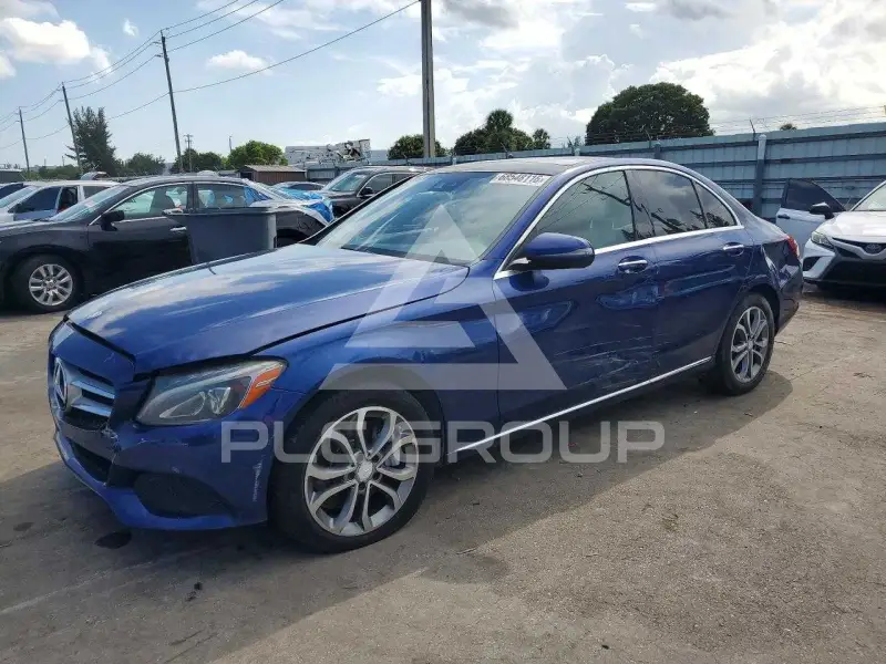 2017 Mercedes Benz C-Class фото