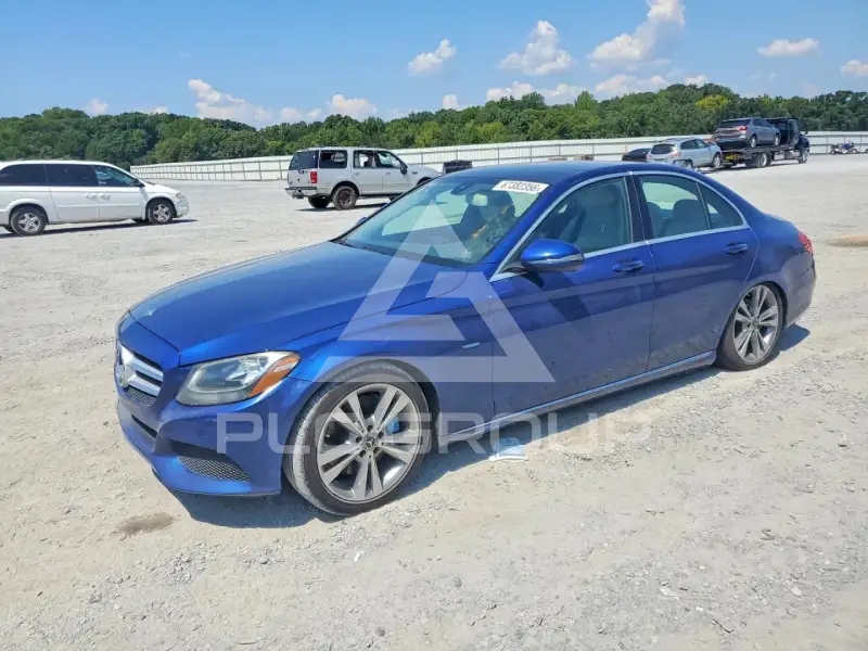 2017 Mercedes Benz C-Class фото