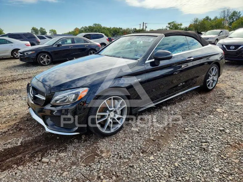 2017 Mercedes Benz C-Class фото