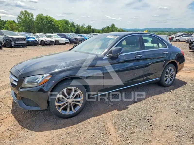 2017 Mercedes Benz C-Class фото