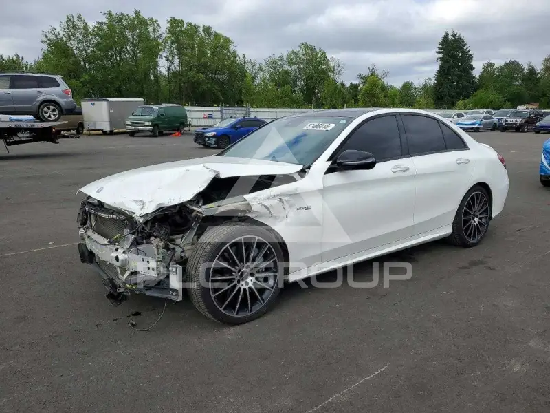 2017 Mercedes Benz C-Class фото