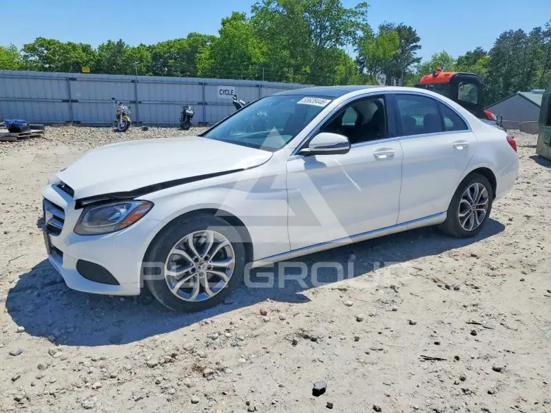 2017 Mercedes Benz C-Class фото