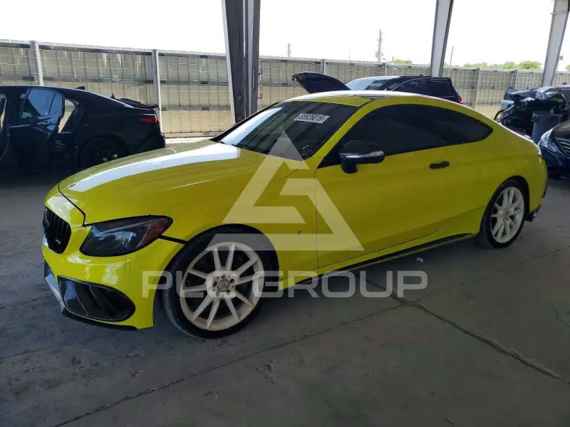 2017 Mercedes Benz C-Class фото