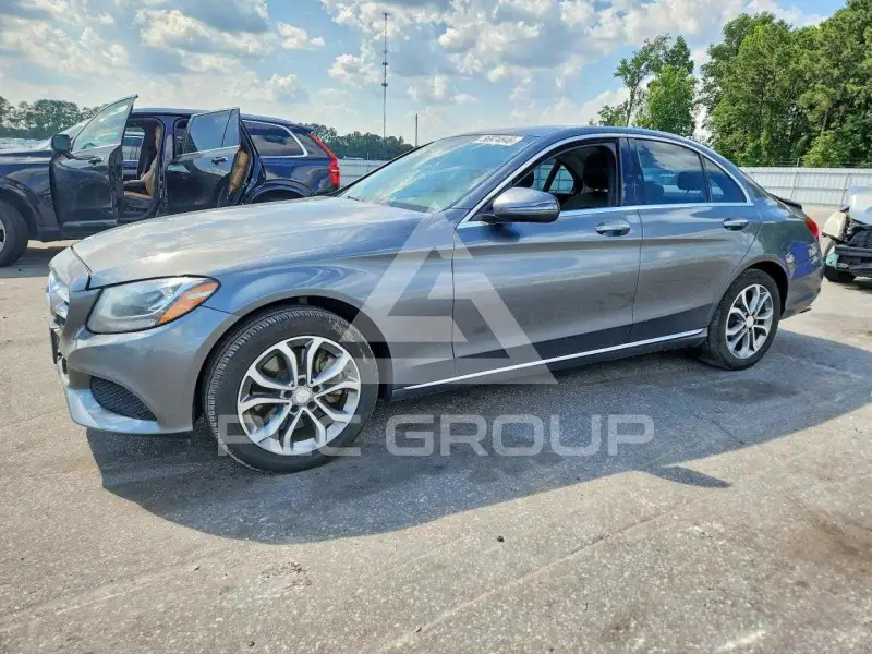 2017 Mercedes Benz C-Class фото