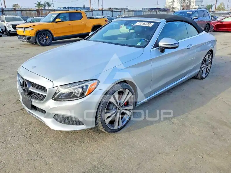 2017 Mercedes Benz C-Class photo