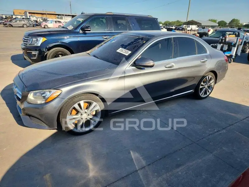 2017 Mercedes Benz C-Class photo