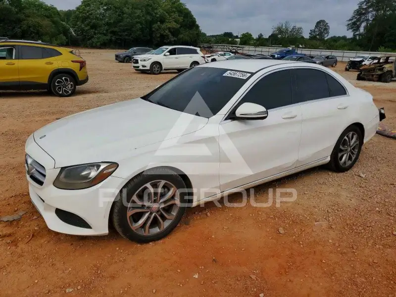 2017 Mercedes Benz C-Class фото