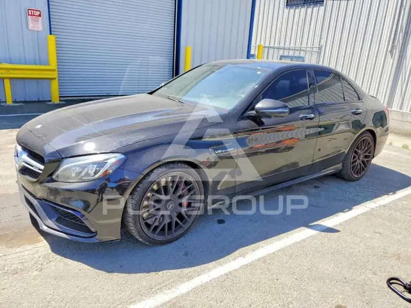 2017 Mercedes Benz C-Class фото