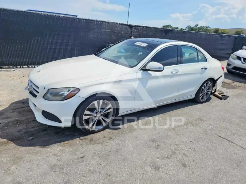 2017 Mercedes Benz C-Class фото
