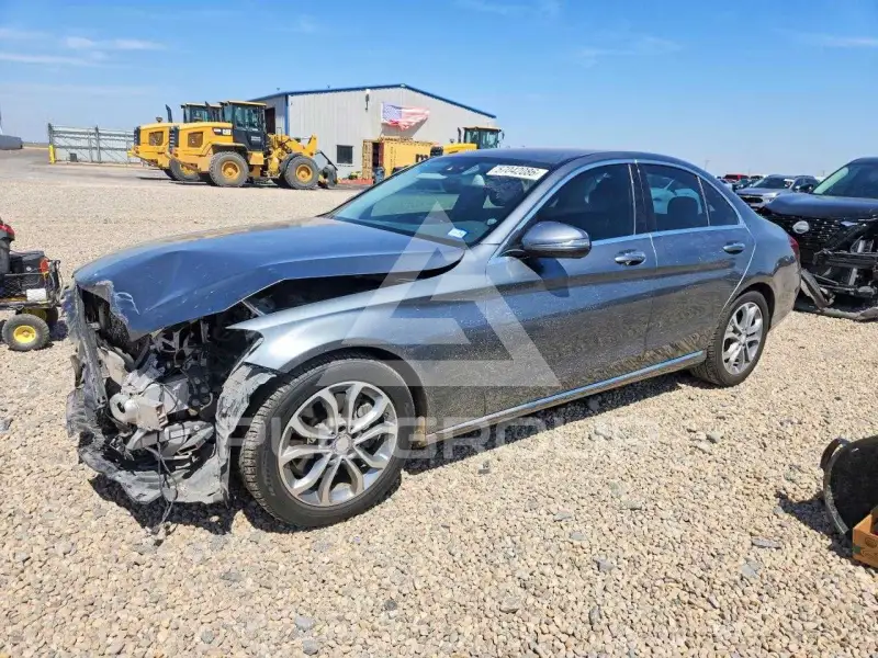 2017 Mercedes Benz C-Class фото