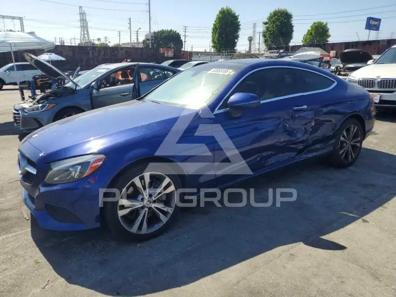 2017 Mercedes Benz C-Class фото