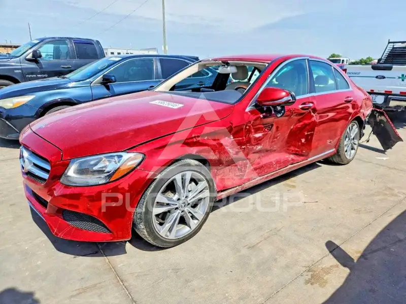 2017 Mercedes Benz C-Class фото