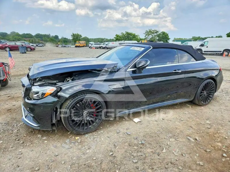 2017 Mercedes Benz C-Class photo