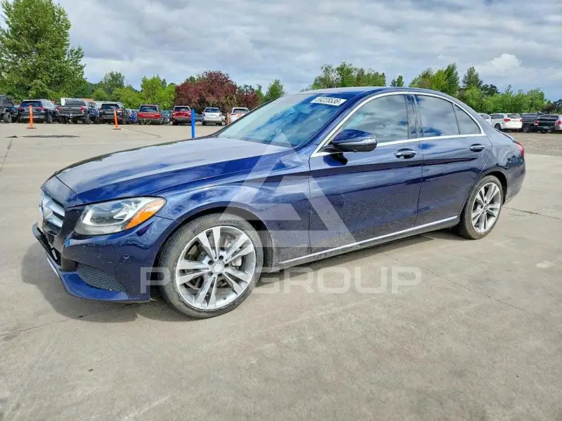 2017 Mercedes Benz C-Class фото