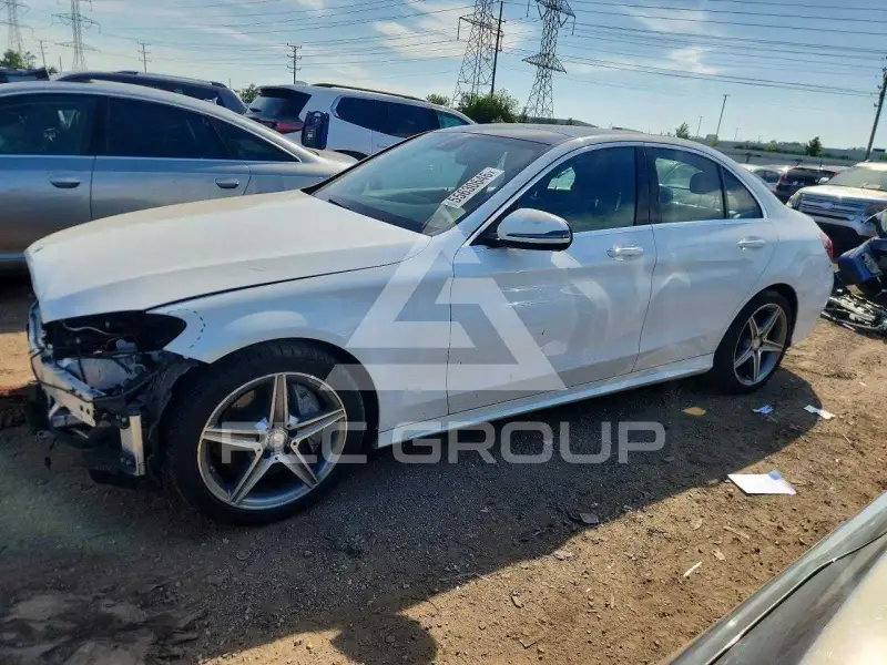 2017 Mercedes Benz C-Class photo