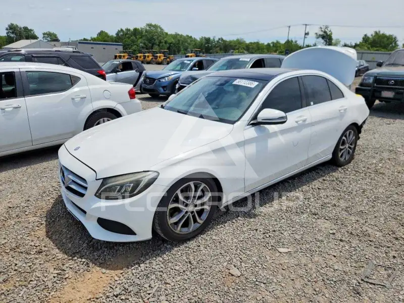 2017 Mercedes Benz C-Class photo