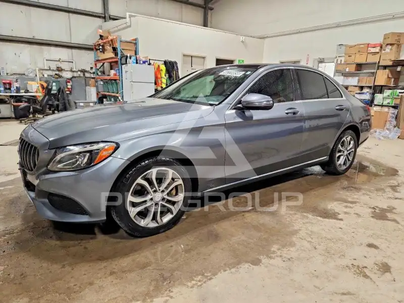 2017 Mercedes Benz C-Class фото