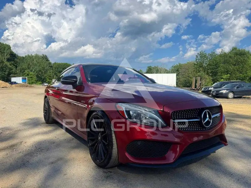 2017 Mercedes Benz C-Class photo