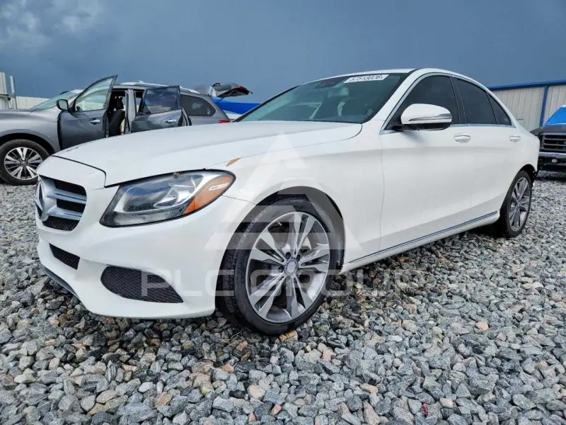 2017 Mercedes Benz C-Class фото