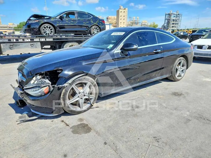 2017 Mercedes Benz C-Class photo