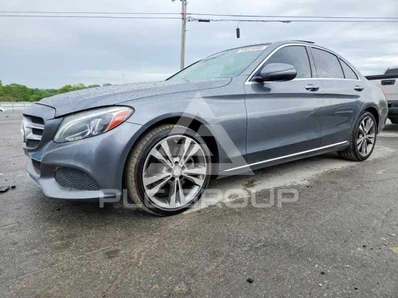 2017 Mercedes Benz C-Class фото