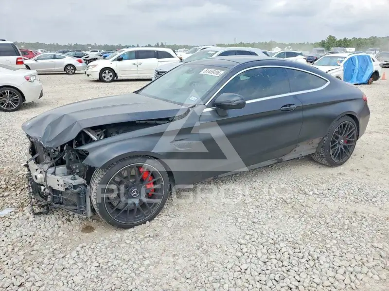 2017 Mercedes Benz C-Class photo
