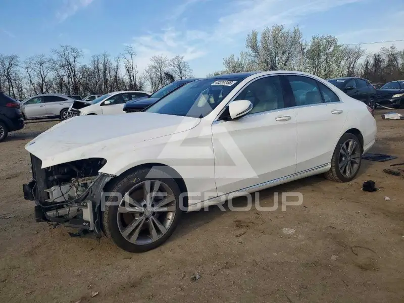 2017 Mercedes Benz C-Class фото