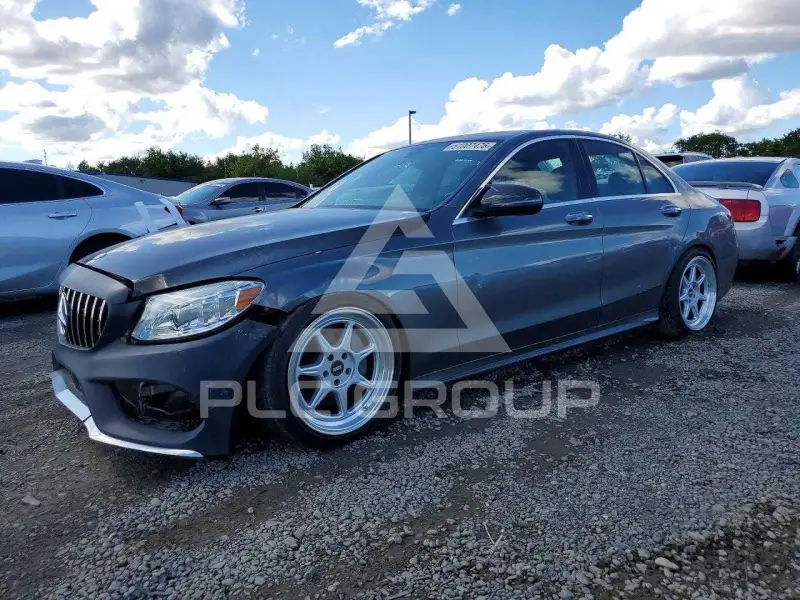 2017 Mercedes Benz C-Class фото