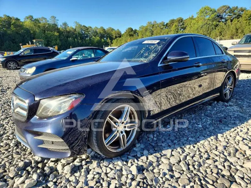 2017 Mercedes Benz E-Class фото