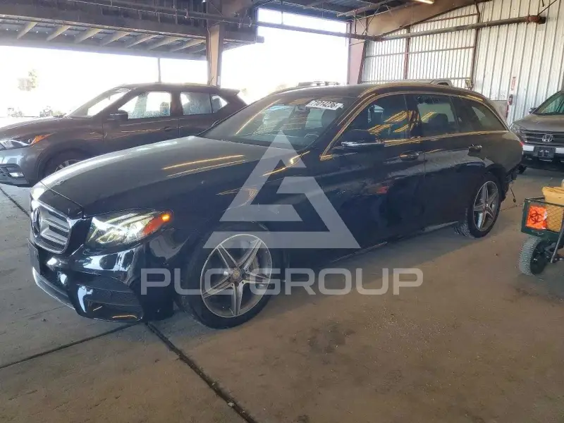 2017 Mercedes Benz E-Class фото