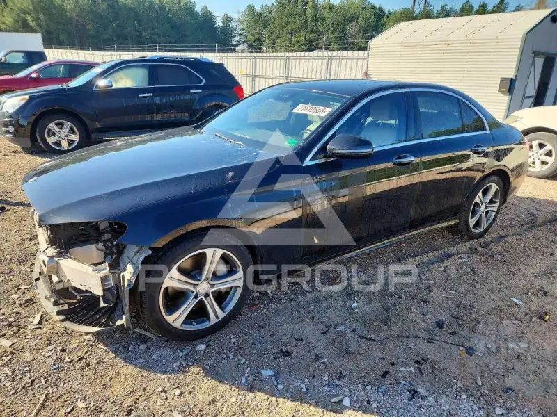 2017 Mercedes Benz E-Class фото