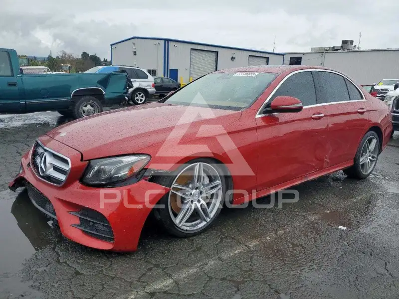 2017 Mercedes Benz E-Class фото
