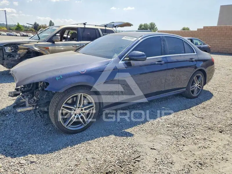 2017 Mercedes Benz E-Class фото