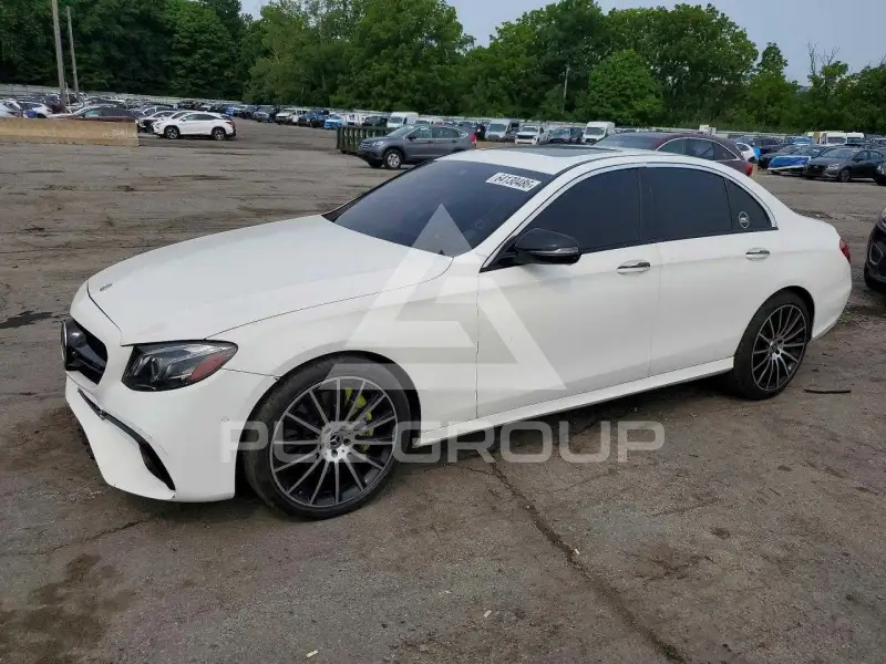 2017 Mercedes Benz E-Class photo