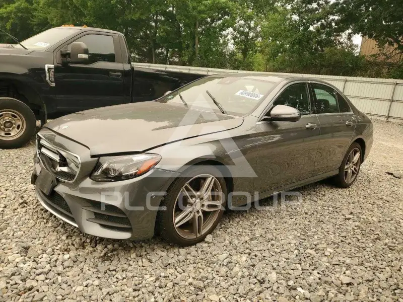2017 Mercedes Benz E-Class photo