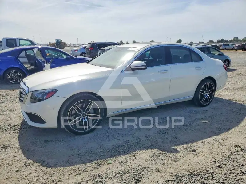 2017 Mercedes Benz E-Class photo