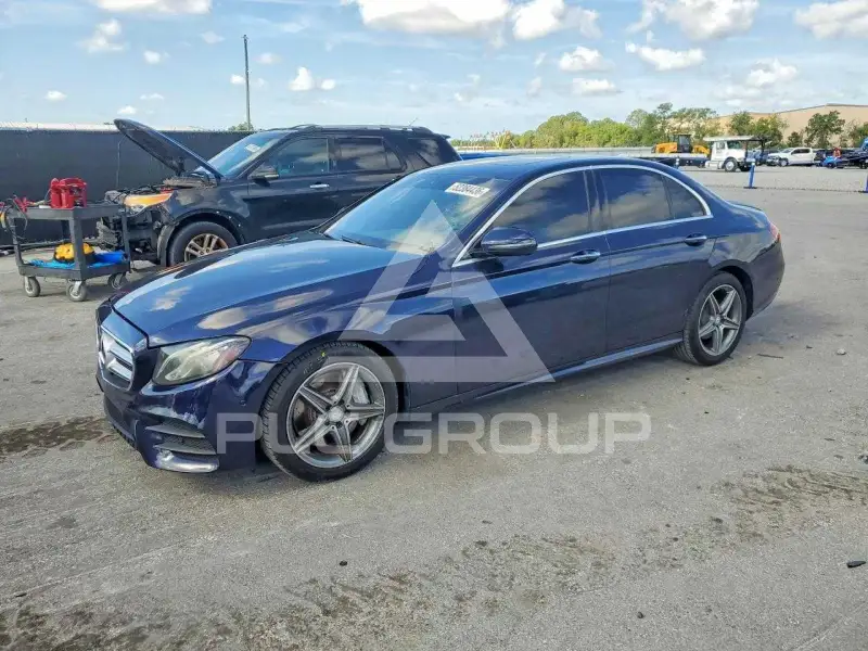 2017 Mercedes Benz E-Class фото