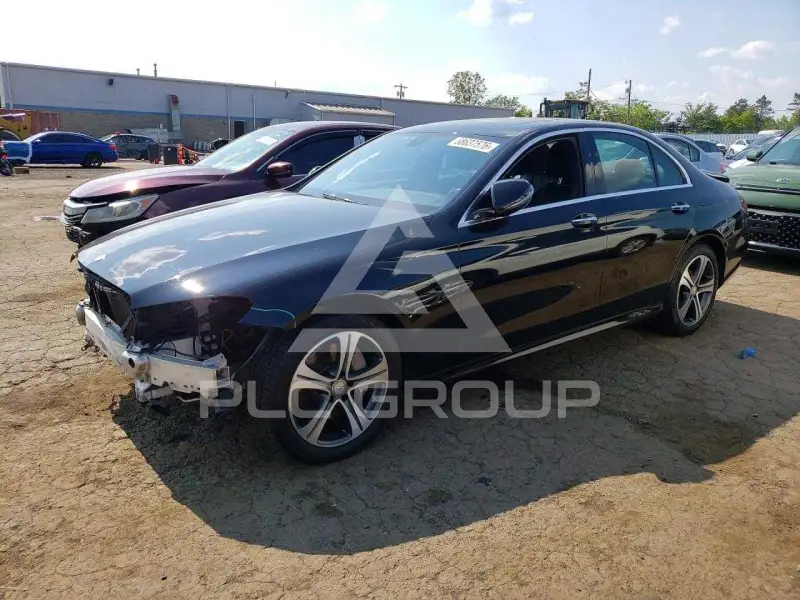 2017 Mercedes Benz E-Class photo