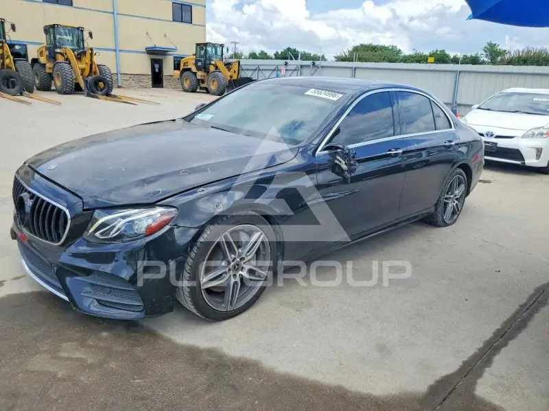 2017 Mercedes Benz E-Class фото