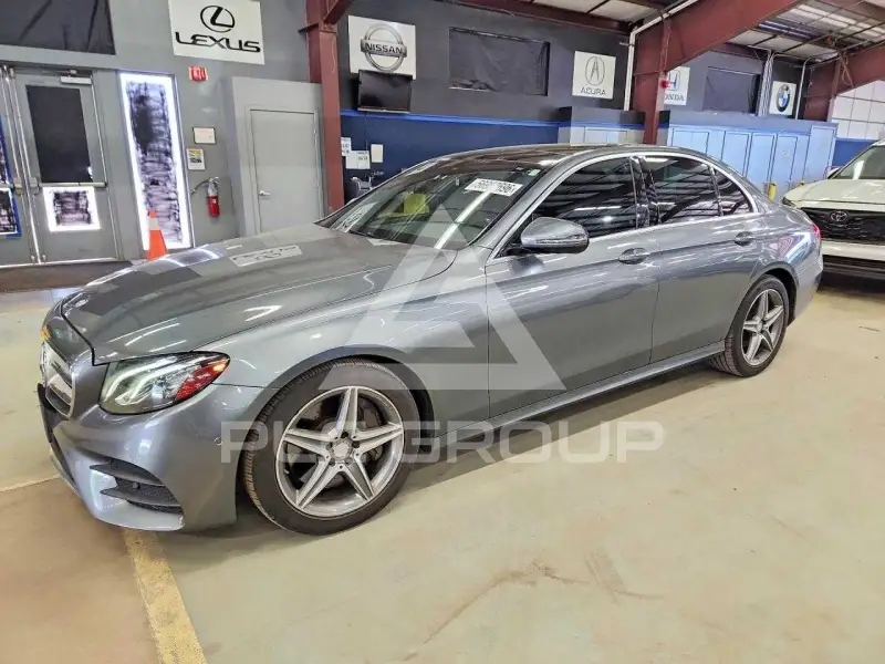 2017 Mercedes Benz E-Class photo
