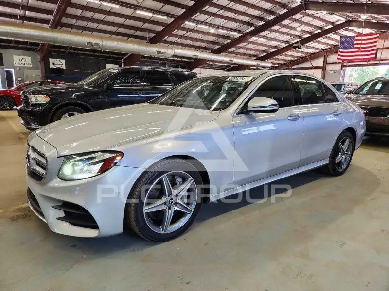 2017 Mercedes Benz E-Class photo