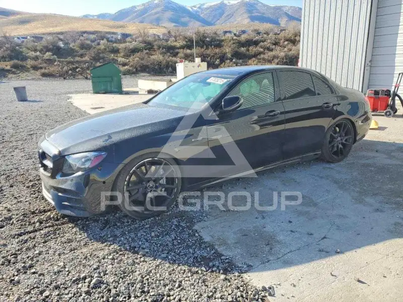 2017 Mercedes Benz E-Class photo