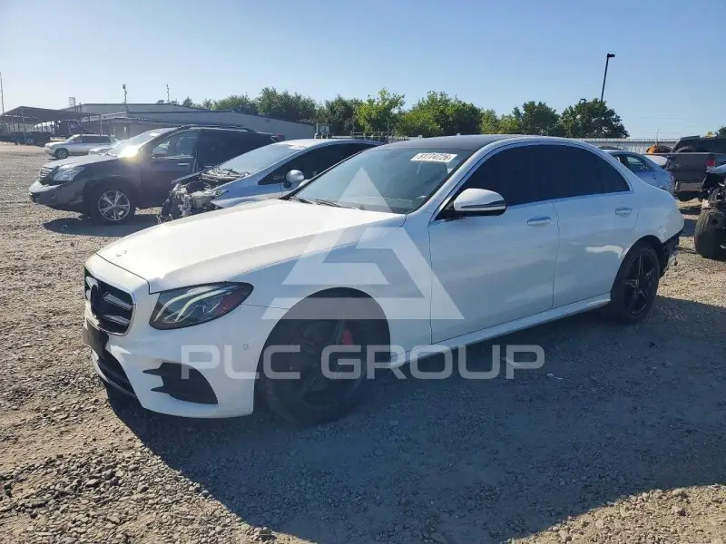 2017 Mercedes Benz E-Class фото