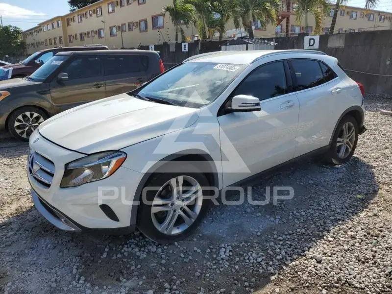 2017 Mercedes Benz GLA-Class фото