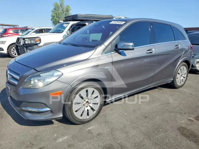 2017 Mercedes Benz B-Class photo