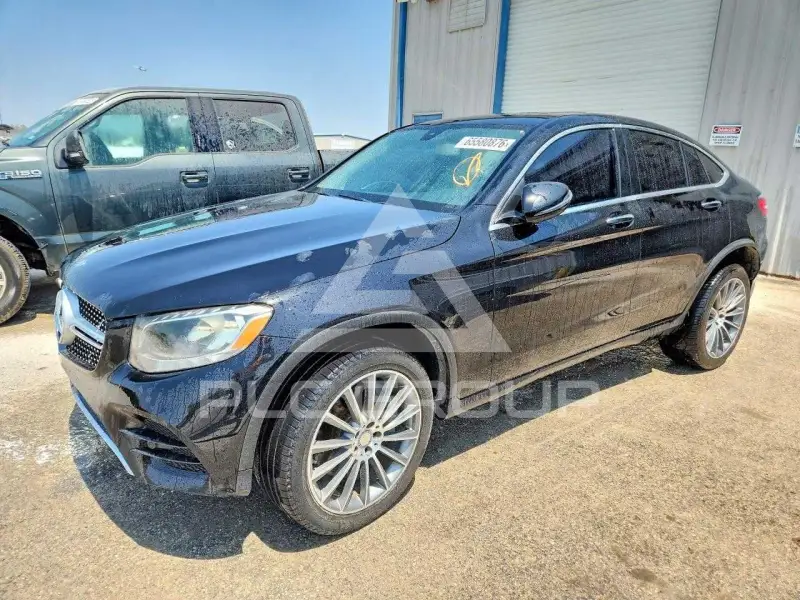 2017 Mercedes Benz GLC-Class фото